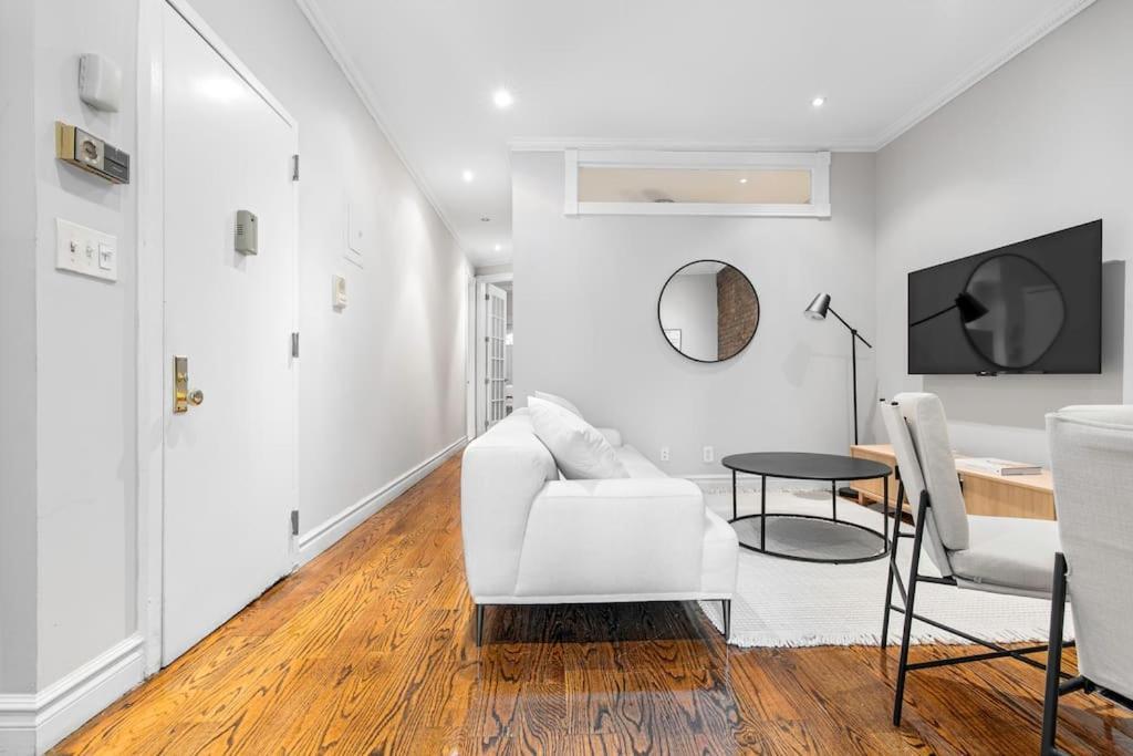 Gorgeous & Bright 3Bdr & 1Bth In Midtown Manhattan New York Extérieur photo